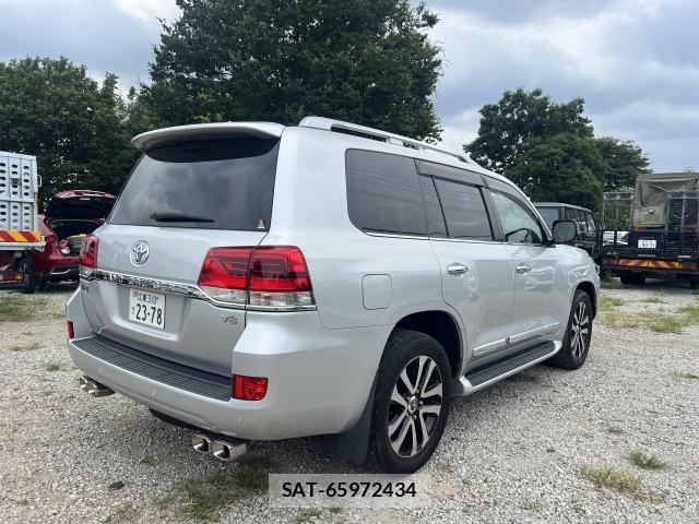 Toyota LAND CRUISER 2017-01 8222714-10