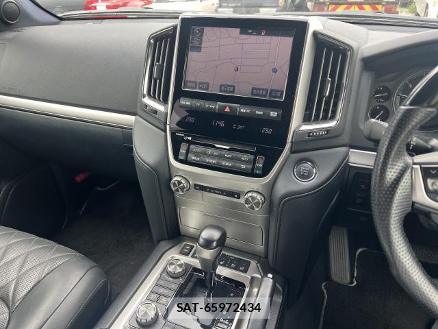 Toyota LAND CRUISER 2017-01 8222714-19