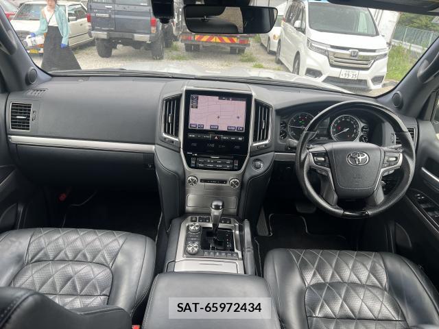Toyota LAND CRUISER 2017-01 8222714-2