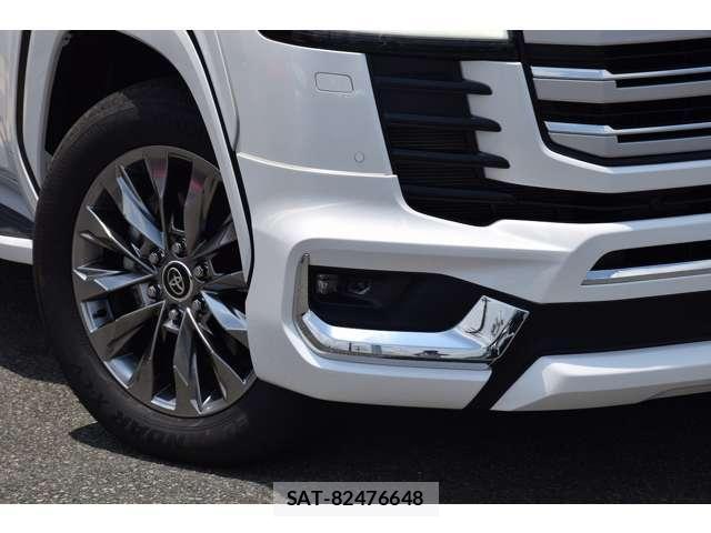Toyota LAND CRUISER 2024-03 8223212-5