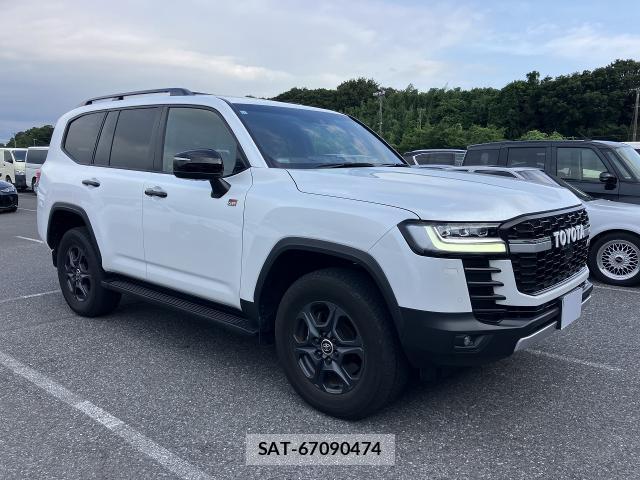Toyota LAND CRUISER 2023-11 8224065-0