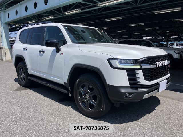 Toyota LAND CRUISER 2025-07 8224082-0