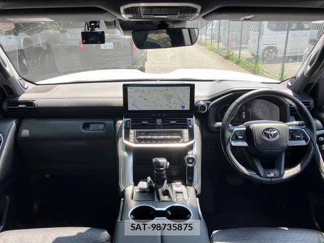 Toyota LAND CRUISER 2025-07 8224082-2