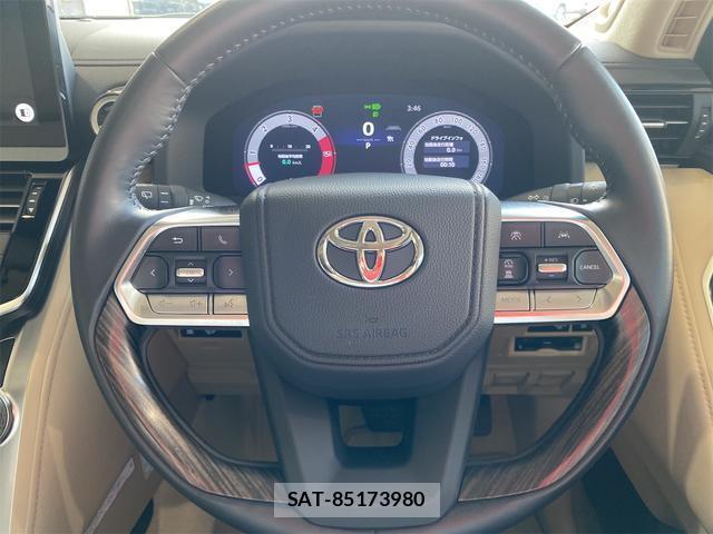 Toyota LAND CRUISER 2025-04 8224309-15