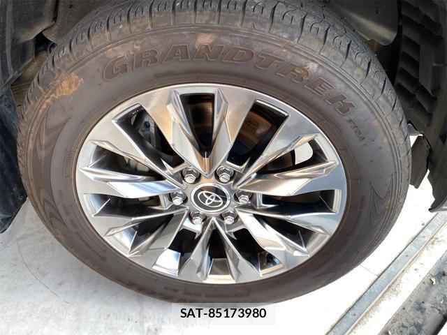 Toyota LAND CRUISER 2025-04 8224309-18