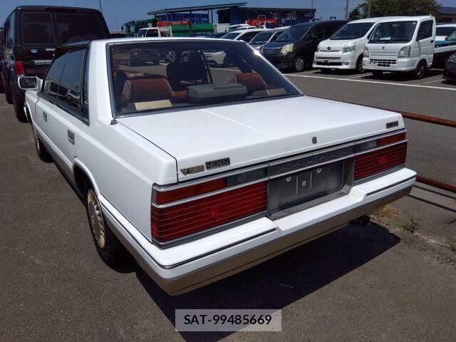 Nissan LAUREL 1986-06 8223070-1