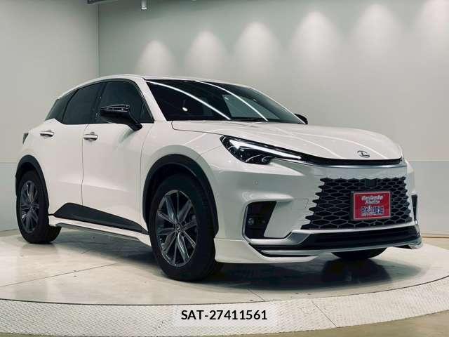Lexus LBX 2024-02 8218160-17