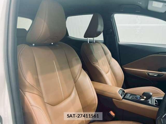 Lexus LBX 2024-02 8218160-6