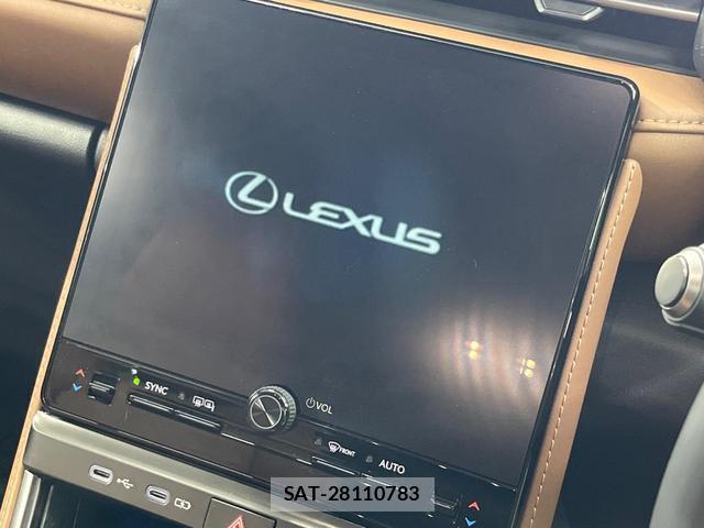 Lexus LBX 2024-08 8219107-2