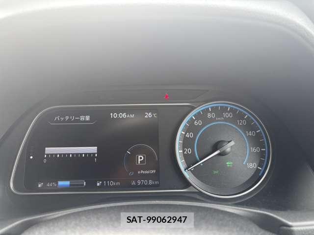 Nissan LEAF 2022-01 8216579-4