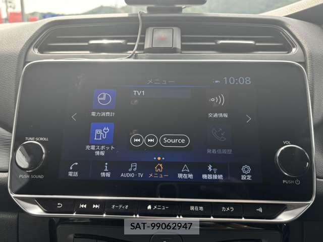 Nissan LEAF 2022-01 8216579-5