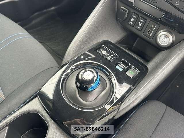 Nissan LEAF 2021-08 8218267-13