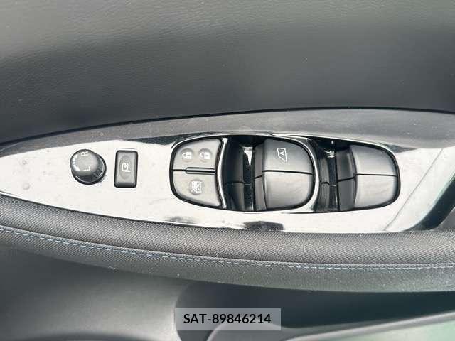 Nissan LEAF 2021-08 8218267-15