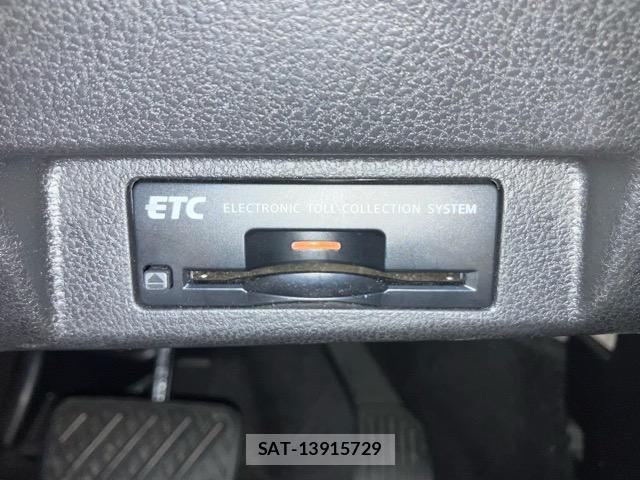Nissan LEAF 2018-11 8224111-19