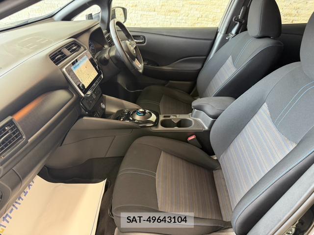 Nissan LEAF 2022-07 8224364-10