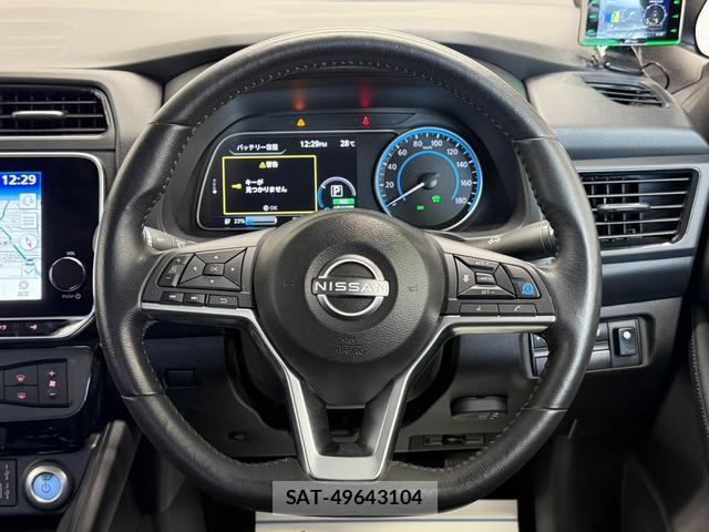 Nissan LEAF 2022-07 8224364-18
