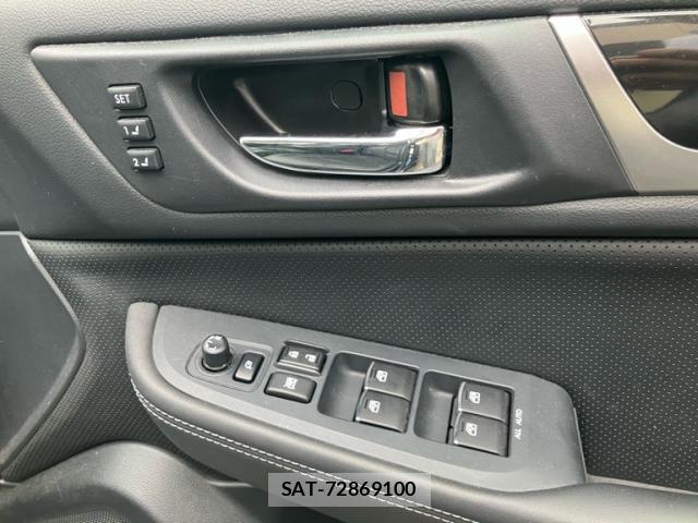 Subaru LEGACY B4 2018-03 8223885-9