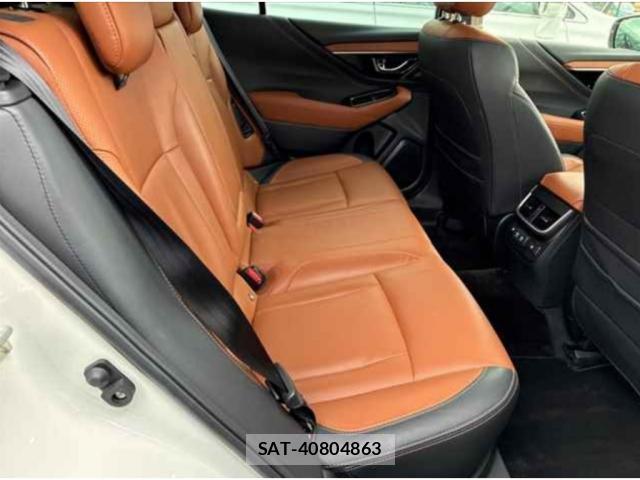 Subaru OUTBACK 2022-01 8216407-5