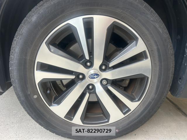 Subaru OUTBACK 2018-01 8222047-5