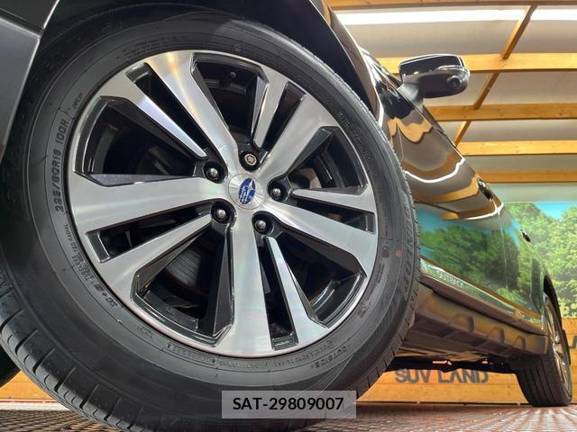 Subaru OUTBACK 2017-10 8223397-12