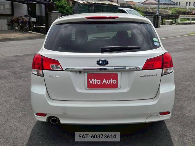 Subaru LEGACY TOURING WAGON 2013-09 8223407-3