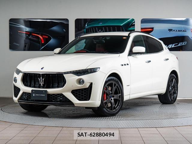 Maserati LEVANTE 2019-09 8221599-0