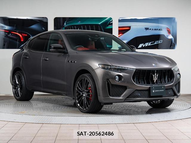 Maserati LEVANTE 2020-10 8221601-13