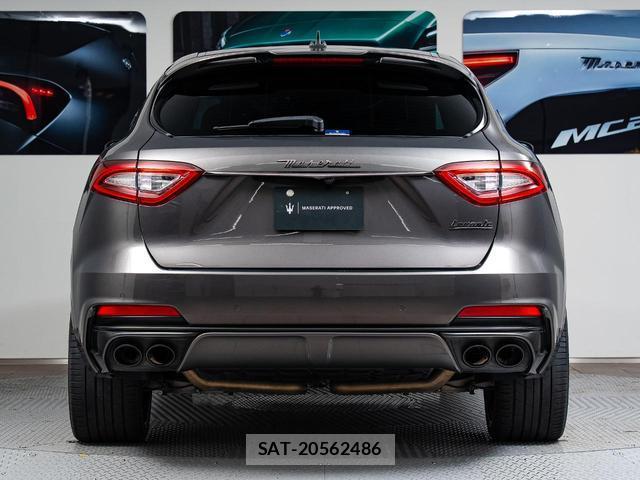 Maserati LEVANTE 2020-10 8221601-17