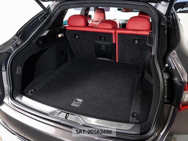 Maserati LEVANTE 2020-10 8221601-19