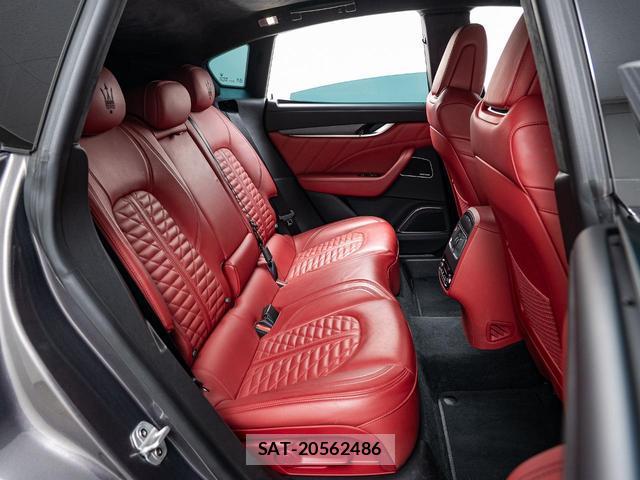 Maserati LEVANTE 2020-10 8221601-8