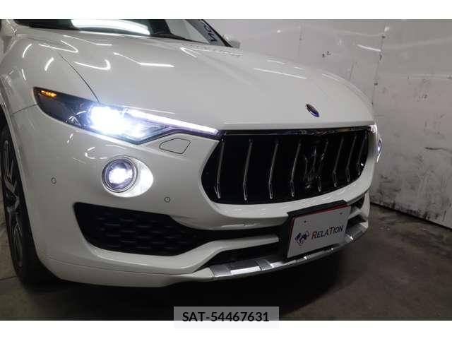 Maserati LEVANTE 2017-06 8223579-12