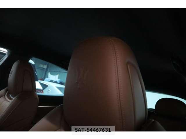 Maserati LEVANTE 2017-06 8223579-18