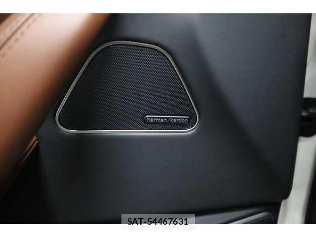 Maserati LEVANTE 2017-06 8223579-19