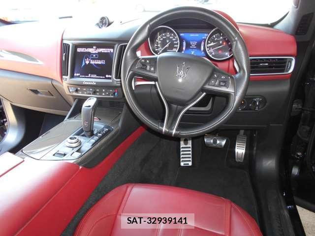Maserati LEVANTE 2020-09 8224752-15