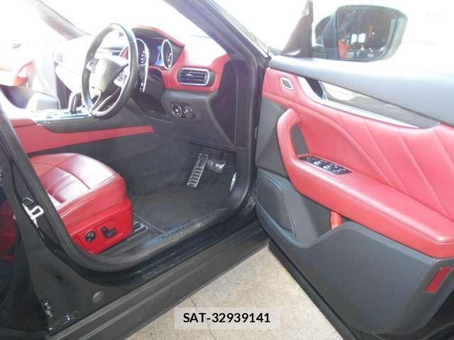 Maserati LEVANTE 2020-09 8224752-2