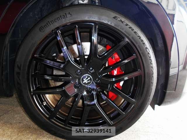 Maserati LEVANTE 2020-09 8224752-8