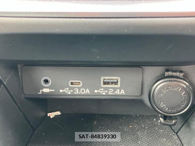 Subaru LAYBACK 2024-03 8225263-12