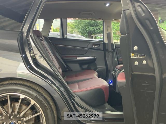 Subaru LEVORG 2016-08 8218408-13
