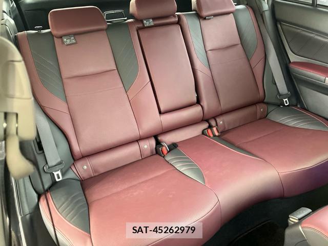 Subaru LEVORG 2016-08 8218408-14
