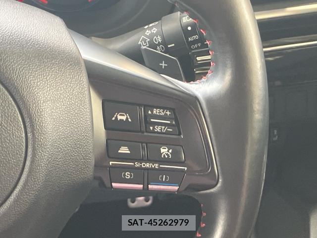 Subaru LEVORG 2016-08 8218408-18