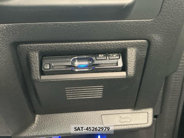 Subaru LEVORG 2016-08 8218408-6