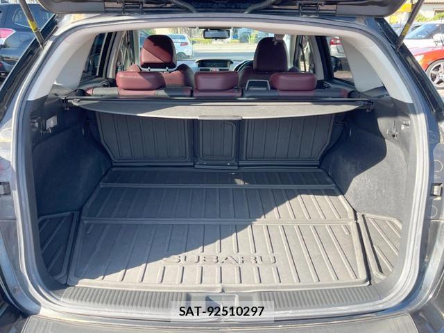 Subaru LEVORG 2017-11 8220676-12
