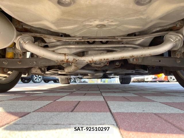 Subaru LEVORG 2017-11 8220676-18