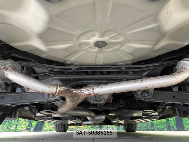 Subaru LEVORG 2017-08 8222343-18