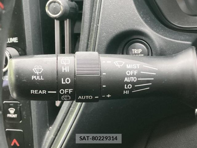 Subaru LEVORG 2021-09 8225229-16
