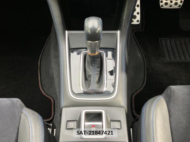 Subaru LEVORG 2018-01 8225307-17