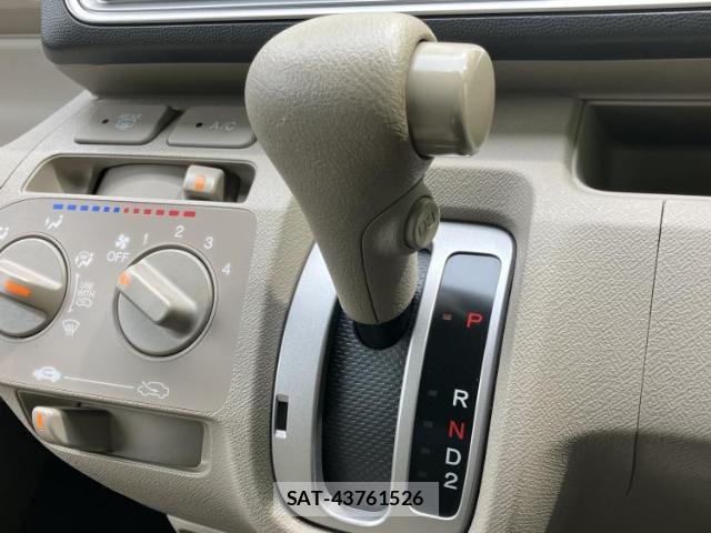 Honda LIFE 2012-02 8217206-16