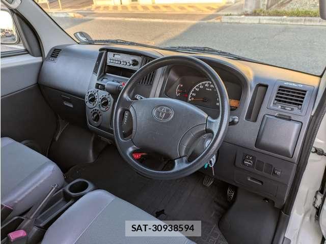 Toyota LITEACE VAN 2014-07 8218333-11