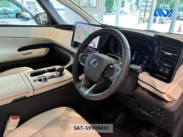 Lexus LM 2025-10 8220194-15