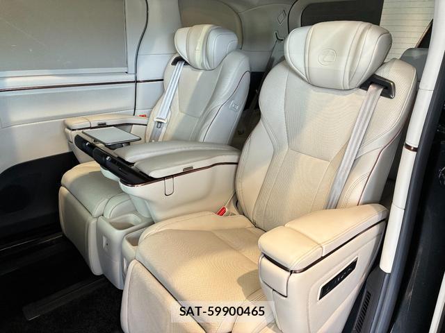 Lexus LM 2025-10 8220194-19